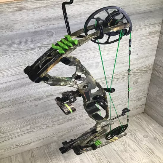 Hoyt RX-5 Sitka Realtree Edge Right Hand 50-60# 25"-30" Package