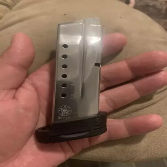 smith & wesson M&P 8 round magazine new.