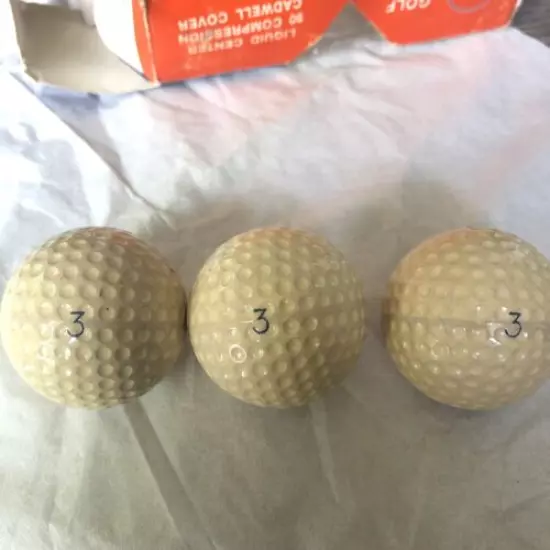 Box of 3 Gulf Oil Vintage Golf Balls in Box