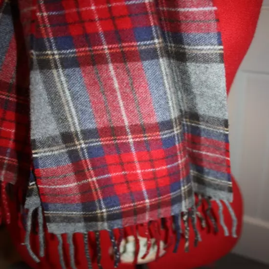 Jos. A. Bank Scarf 100% cashmere Red grey blue plaid Soft classic design