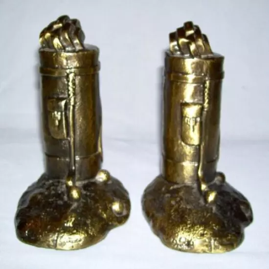 Vintage Pair of Solid Bronzed/Gold Metal GOLF BAG+CLUBS BOOKENDS