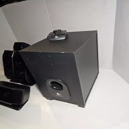 LOGITECH X-540 5.1 SURROUND SOUND SPEAKER SYSTEM W/ SUBWOOFER FULL SET COMPLETE!