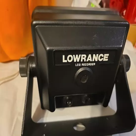 Lowrance X-4 LCG Recorder Fish Finder With Bracket Untested