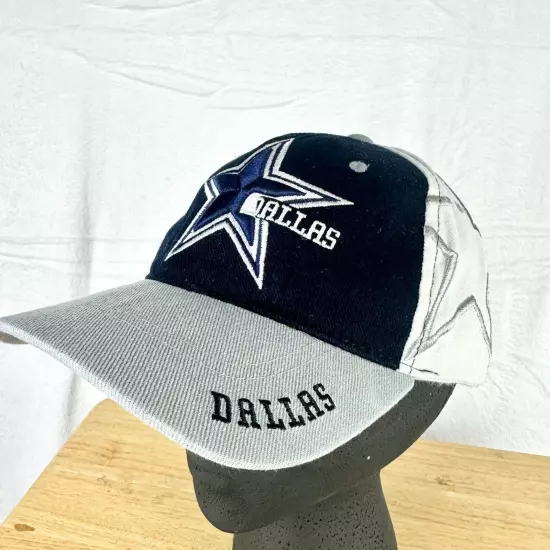 Dallas Cowboys Vintage Hook and Loop Closure Star Hat