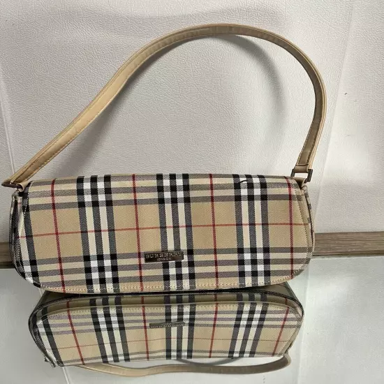 Burberry Small Womens Hand Bag Preowned Condition 