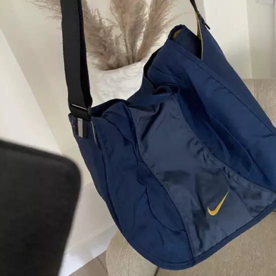 nike messenger bag crossbody Large