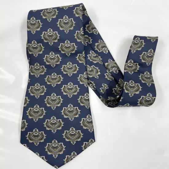 Eaton Paisley Crest Shield Geometric Blue Necktie Silk Tie 3.5" x 57"