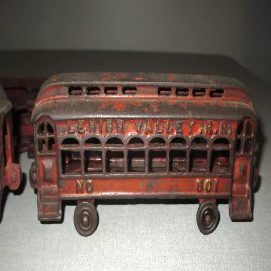 ANTIQUE FLOOR CAST IRON TOY TRAIN-SHIMER-SKIDOO-LEHIGH VALLEY R.R.-5 PIECE SET