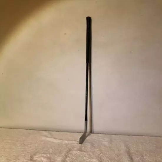 HARRY C. LEE ANTIQUE VINTAGE Faux Wood SHAFTED 10 Iron