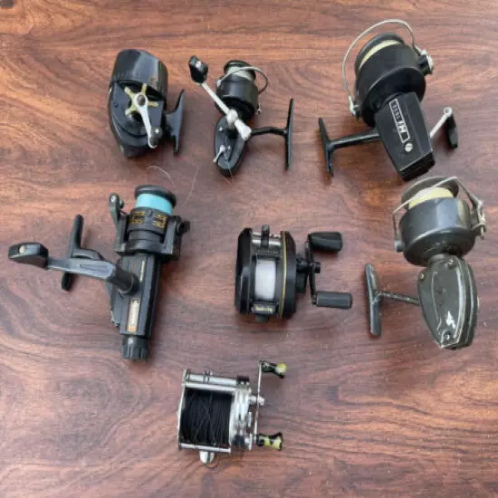 VINTAGE FISHING REELS LOT