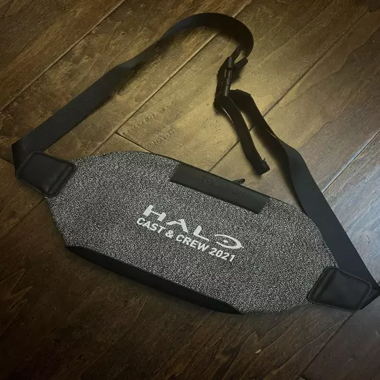 Halo season 1 crew gift XD Design Urban Bumbag shoulder bag waist pack preowned