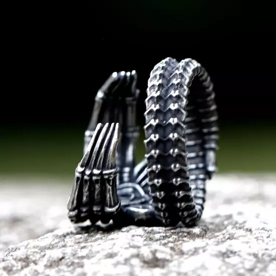 Stainless Steel Alien Finger Ring For Men Steel Punk Amulet Movie Animal Jewelry