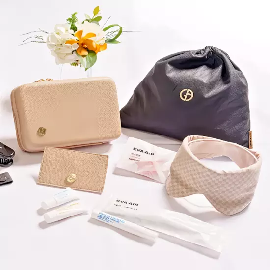 EVA AIR Giorgio Armani Business Royal Laurel Class Toiletry Case Amenity Kit