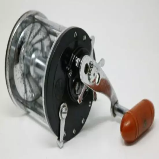 Vintage Penn Long Beach No. 68 Salt Water Fishing Reel Made In USA 