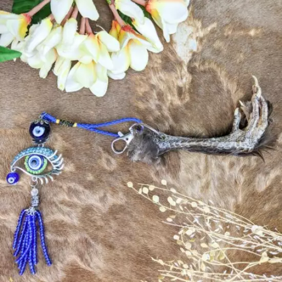 w112d Taxidermy Oddities Chicken Foot lanyard talisman evil eye hook key chain