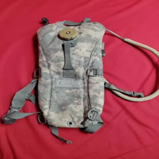 CAMELBAK Maximum Gear Thermobak3L Hydration Pack 3L (100oz) ACU Digital EUC