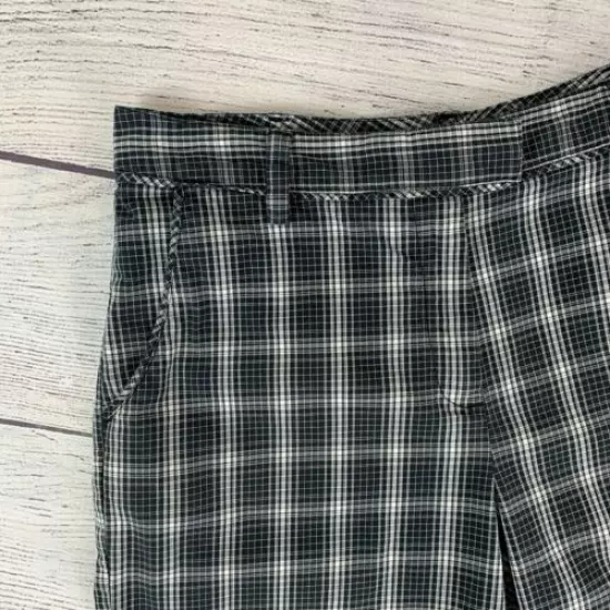 Lady Hagen 6 Golf Shorts Bermuda 10" Inseam Black Plaid 