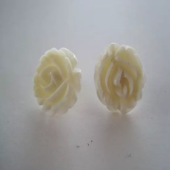 Cream Rosette Earrings Gold Tone