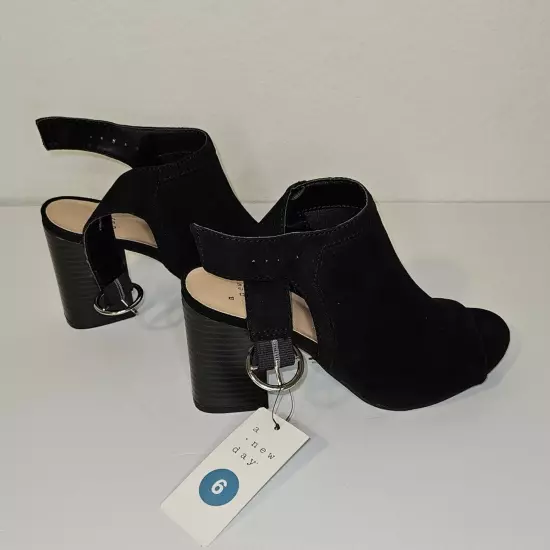 "A New Day" Chunky heel black suede sandal, Silver buckle on the ankle NWT