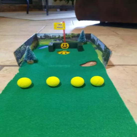 Miniature Indoor Golf Putting Family Game