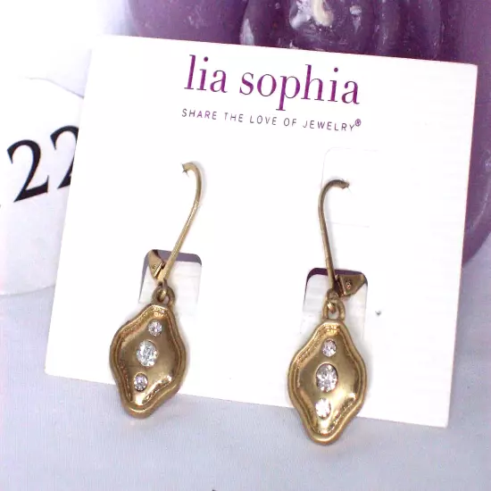 Beautiful Lia Sophia "DELICA" Dangle Earrings, Cut Crystals, NWT