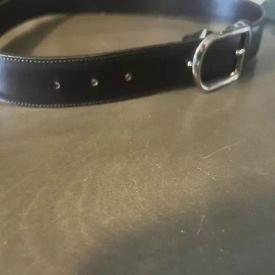 "Vintage Gucci Black Leather Ladies Belt with G Buckle - Reversible And Rare