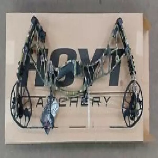 New Hoyt Axius Alpha 60-70# 28-30" Draw Right Hand Under Armour Camo