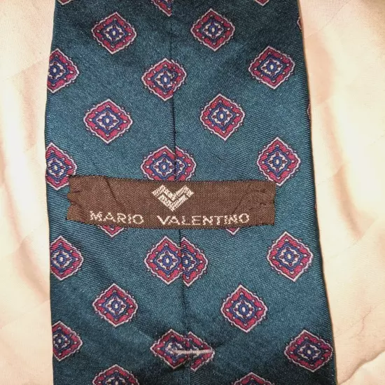 Mario Valentino silk necktie, 100% silk, Made in USA, dark teal diamond pattern 