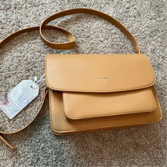 Crossbody/Shoulder bag. Pixi Mood Camel color