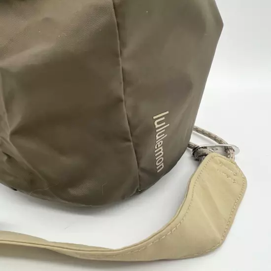 NWT Unisex LULULEMON ROLL-TOP CROSSBODY Adjustable Strap Length US Small