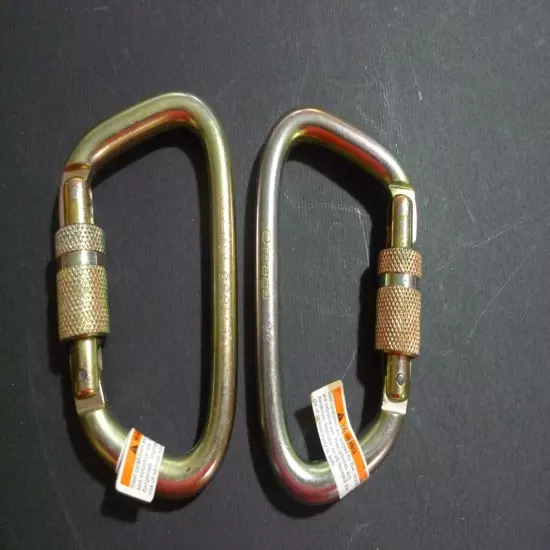 OMEGA - STEEL CARABINERS - LOT OF 2 - # OP716S3 - NEW OLD STOCK -53 KN- MADE@USA