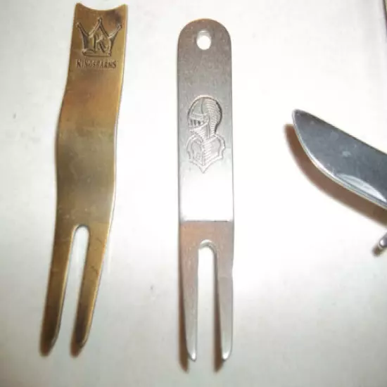 3 Golf Divot Tools Advertising: M&T Bank KEYCHAIN 