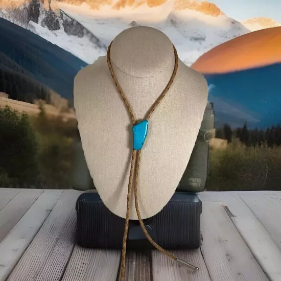 Vintage Turquoise And Leather Bolo Tie