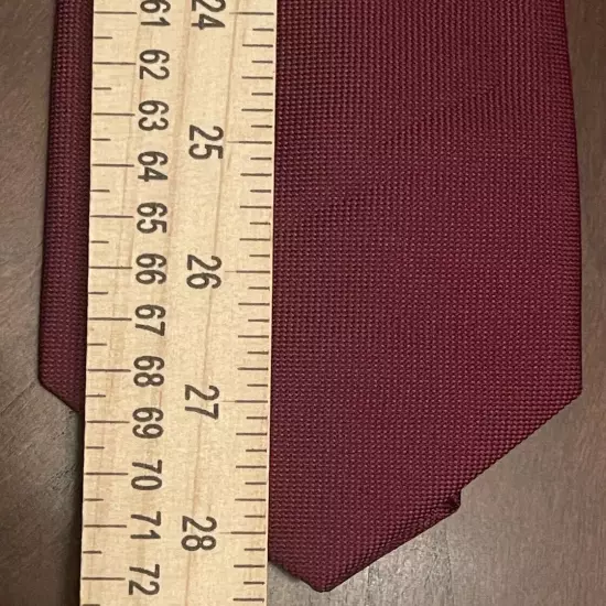 Club Room Burgundy 100% Silk Men’s Neck Tie Made In China