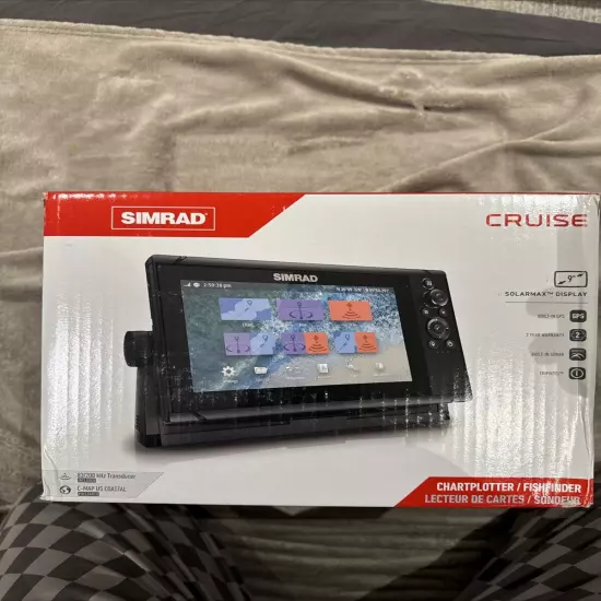 Simrad 9 US coastal， 83/200 XDCR. Aus C-map need to be downloaded