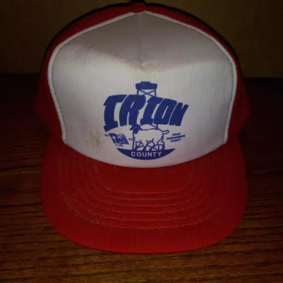 Vintage Irion County Texas Farming Sheep Trucker Red White Snapback Adjustable