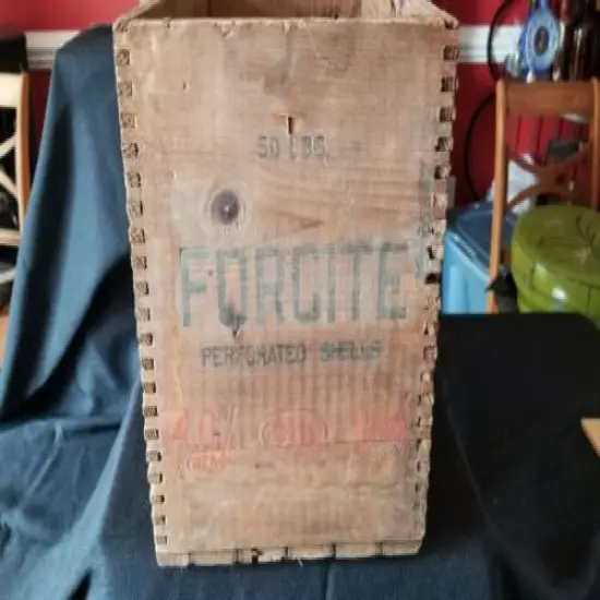 Old Canadian Industries Forcite Perforated Shells Crate 