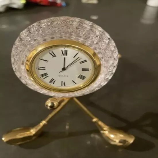 Golf Crystal Ball Clock On Stand Of 3 Brass Golf Clubs