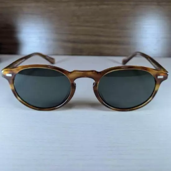 OLIVER PEOPLES GREGORY PECK SUN Sunglasses