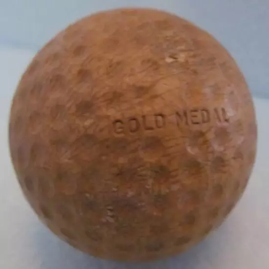 UNIQUE SPALDING GOLD MEDAL SYNTHETIC DIMPLE GOLF BALL 