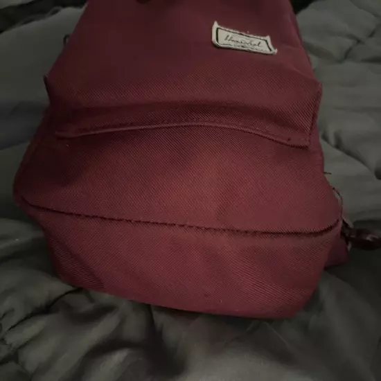 NWT Herschel Backpack Heritage Burgandy, One Size