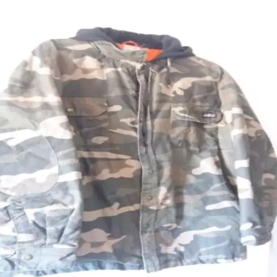 DICKIE'S Men's Outdoor camo (Hunting) Jacket with Hood. Lined. Size 2XL 