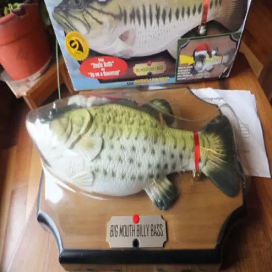 NOS Vintage Gemmy Big Mouth Billy Bass Sings for the Christmas Holidays