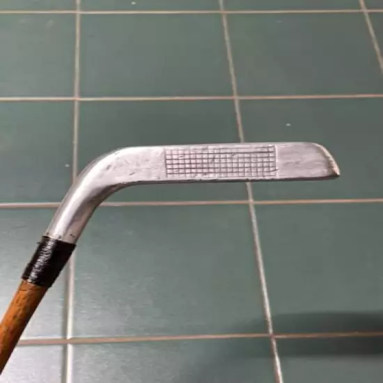 Hickory Golf Club WM Mills Standard Golf Co Aluminium NH Model Long Nose Putter