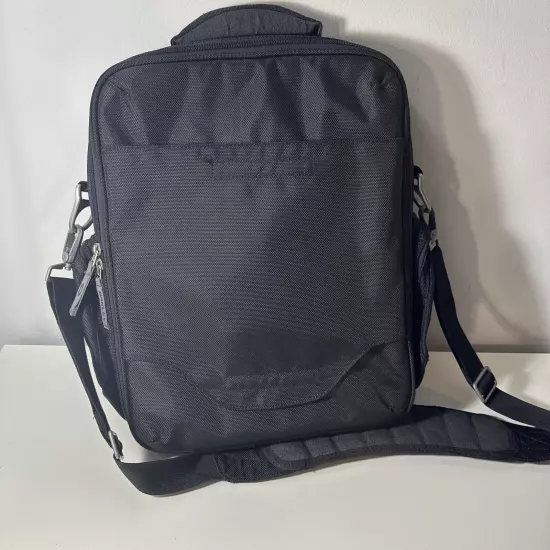 Oakley Messenger Vertical Laptop Crossbody Bag Black