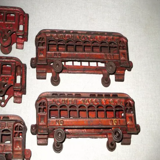 ANTIQUE FLOOR CAST IRON TOY TRAIN-SHIMER-SKIDOO-LEHIGH VALLEY R.R.-5 PIECE SET