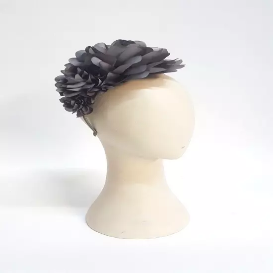 Chrysanthemum Flower Fascinator