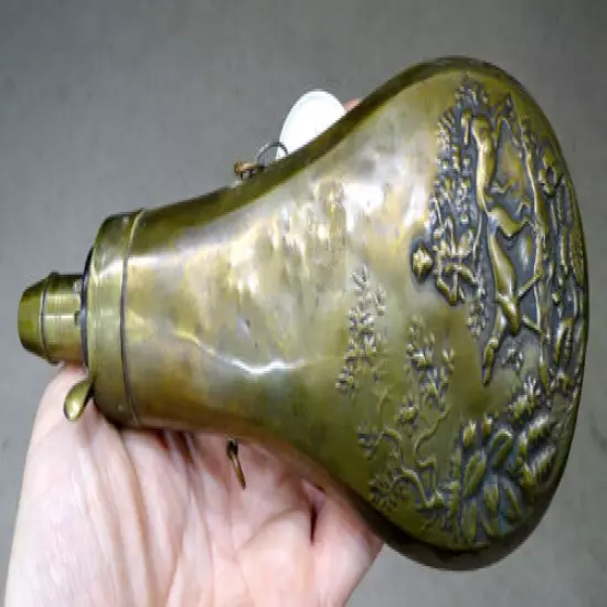 ANTIQUE Sykes HUNTING DOG Brass Copper CIVIL WAR Era BLACK POWDER FLASK Horn