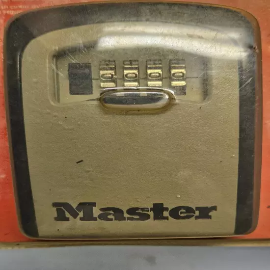 Master lock Set Your Own Combination Wall Lock Box 5401D 2004 Vintage New Old St