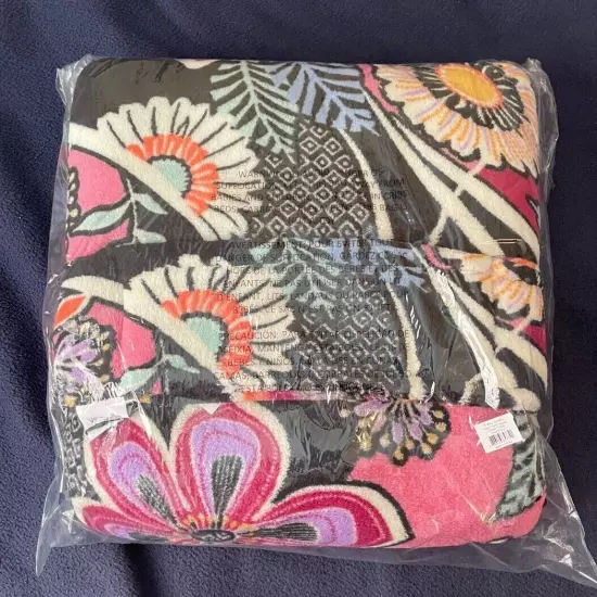 Vera Bradley Fleece Travel Blanket - NWT